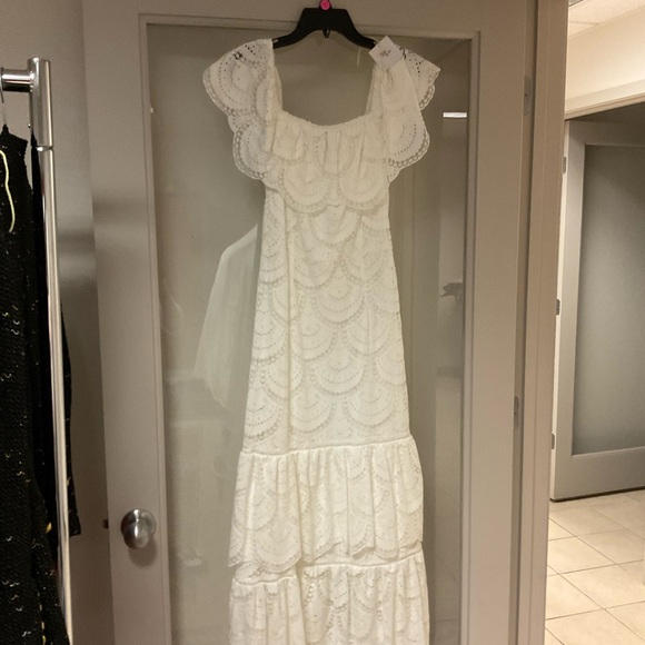 GIANNI BINNI WHITE LONG DRESS SIZE MEDIUM - Picture 2 of 6